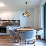 Waldameise Am Krakower - Erdgeschosswohnung Mit Terrasse, Kamin & Sauna